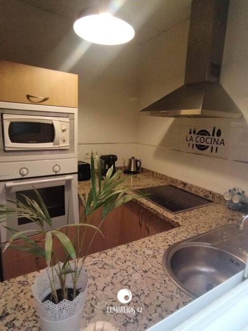 סביליה Lumbreras 42 Apartamento, Cerca De Isla Magica מראה חיצוני תמונה